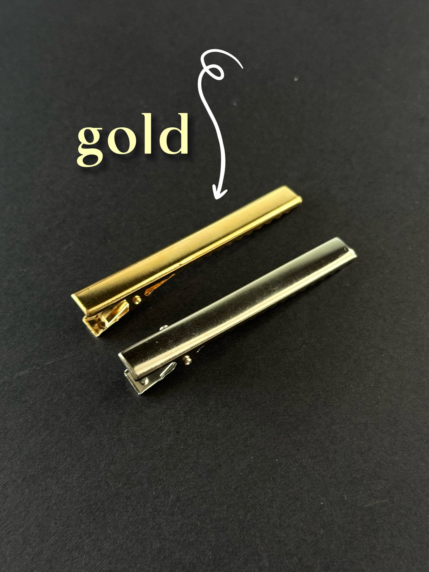 [PRE-ORDER] Chibi Skull Hair Clips (Single or pair, gold or silver)